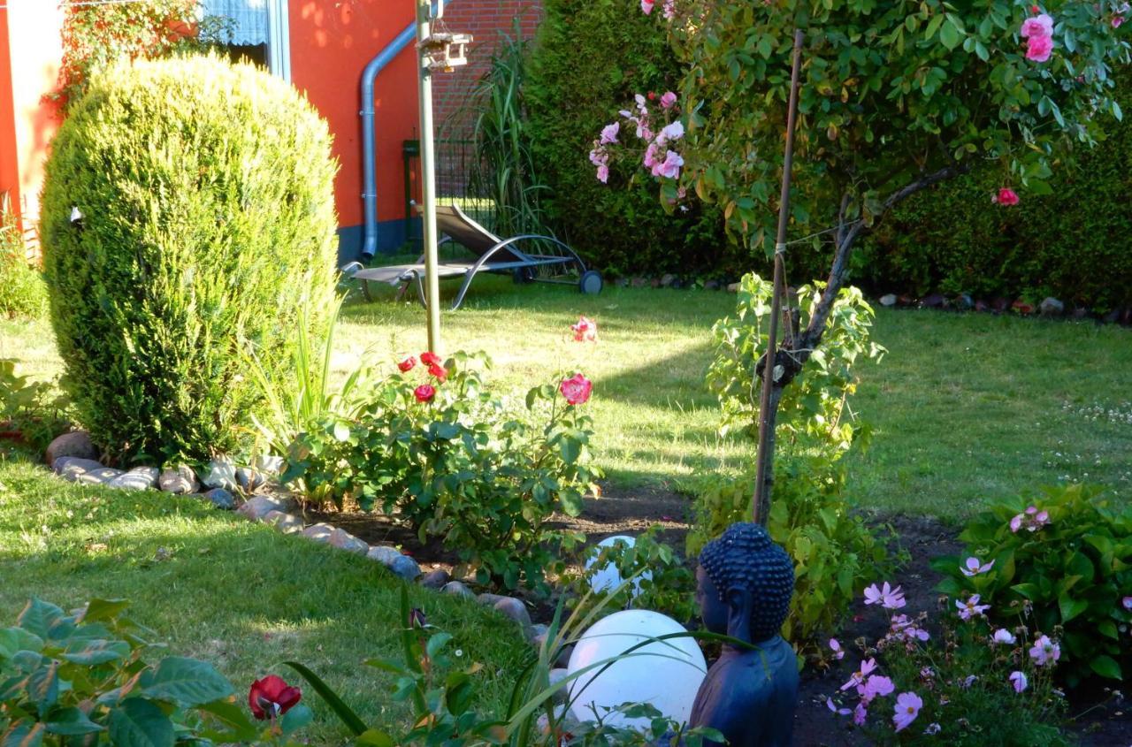 Ferienwohnung Leitzsch Wustrow (Fischland) Exterior foto